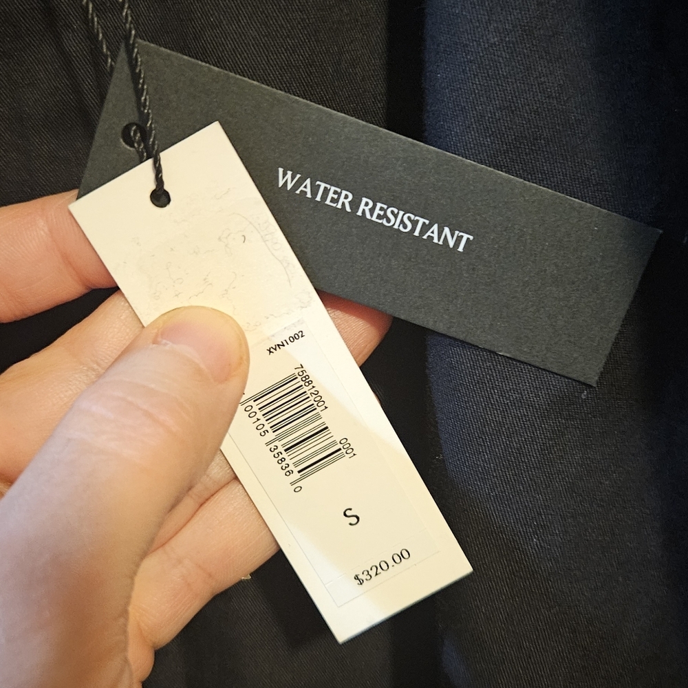 Banana Republic Timeless trench coat - Picture 13 of 15